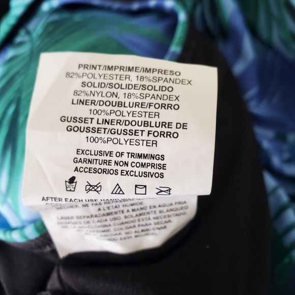 Fit 4 U One-piece Swimsuit Size 18W Leaf Print Skirted Tropical Beach NEW - Picture 13 of 15